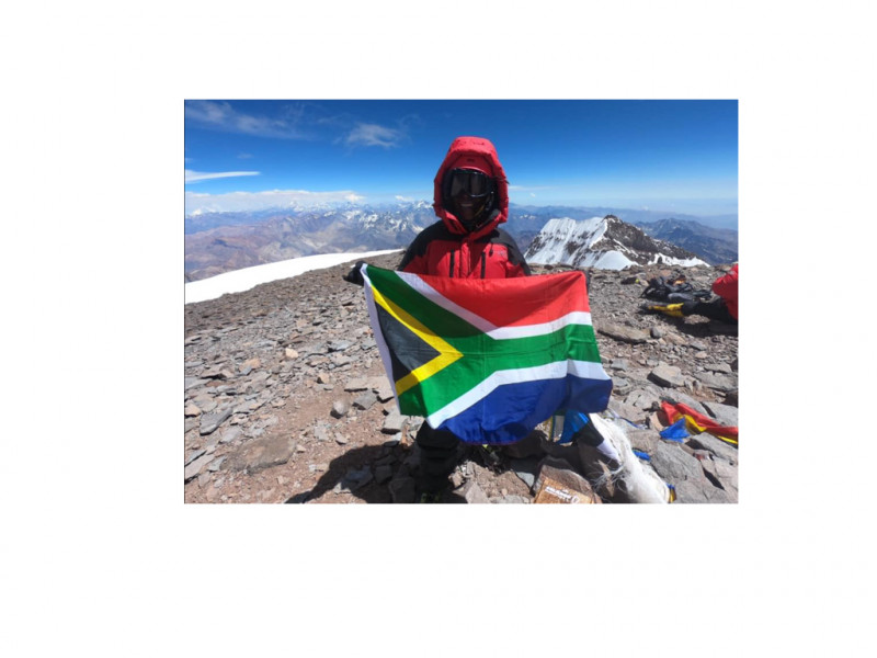 Tumi Mphahlele on the peak of Mt Aconcagua!